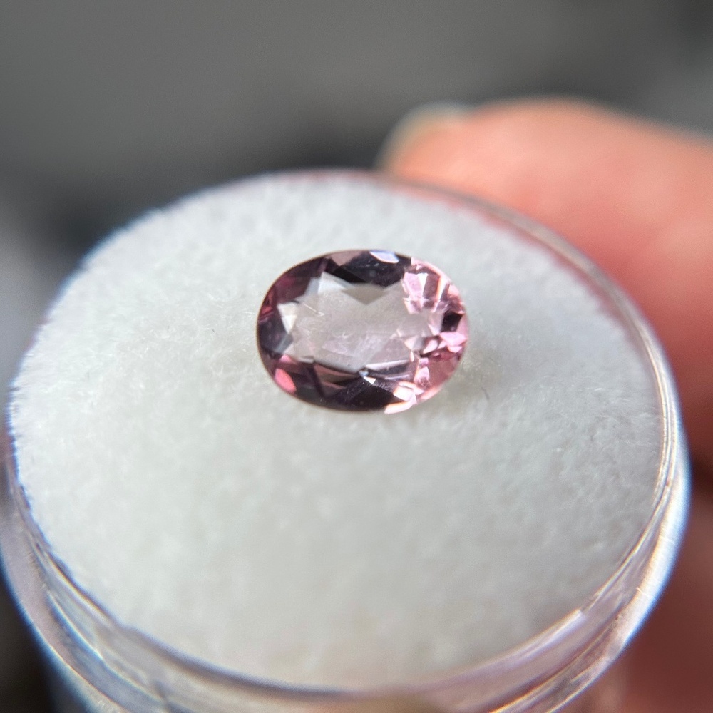 💖 1.58 CT Natural MORGANITE Pink Oval Checkerboard Cut Gem